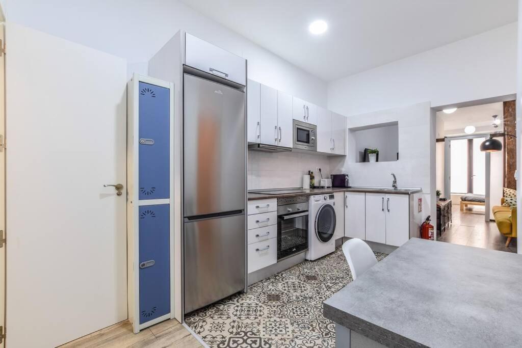 Appartement Unique Flat La Latina * Billiard & Darts à Madrid Extérieur photo